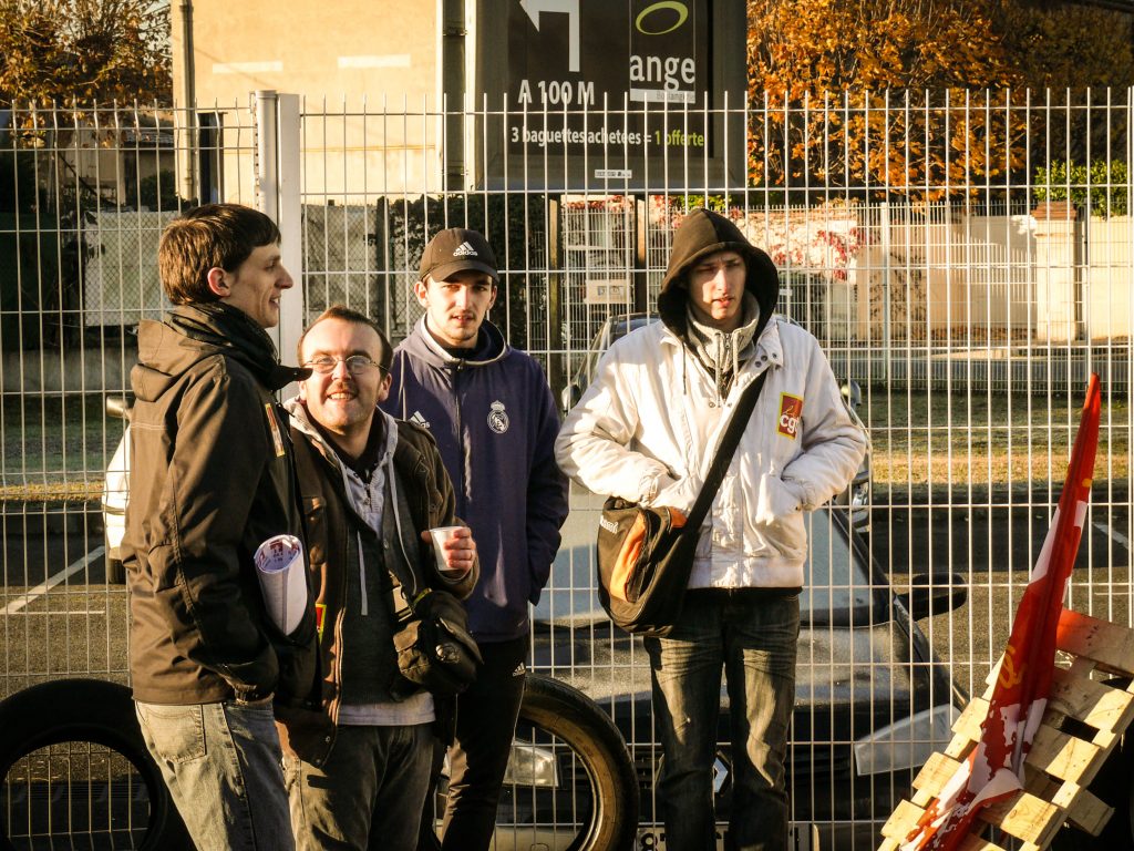 Action interprofessionnelle de blocage de Martin-Brower en soutien aux McDos – 28 novembre 2017