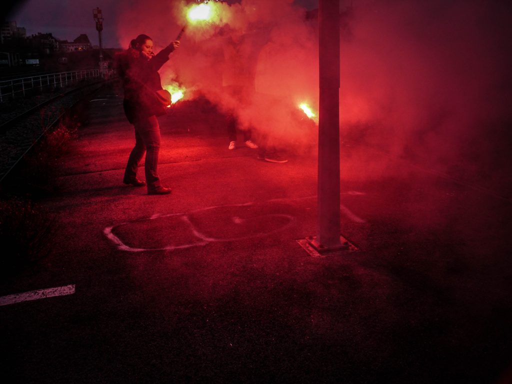 Les McDos en soutien à un rassemblement des cheminots de Rodez contre la fermeture du train de nuit Rodez-Paris – 9 décembre 2017